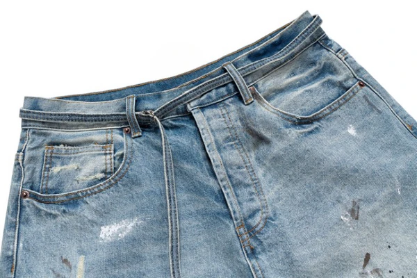 Stained Shorts Jeans